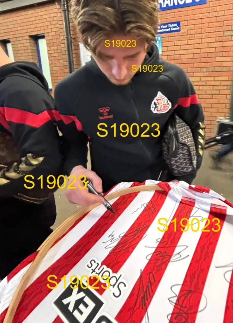 Signed Sunderland AFC Squad Shirt (2024/25) — image 1