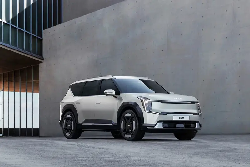 Weekend Hire of a KIA EV9 by SG Petch — image 1