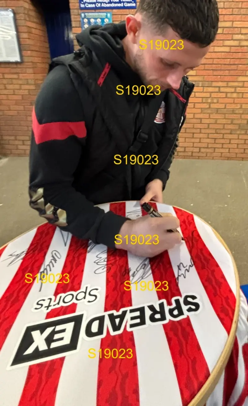 Signed Sunderland AFC Squad Shirt (2024/25) — image 5
